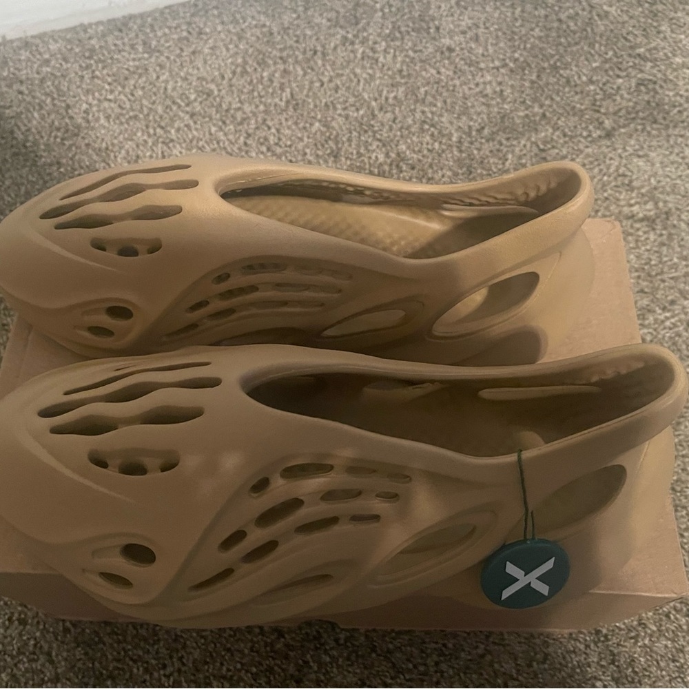 Adidas Yeezy Foam Rnnr Ochre